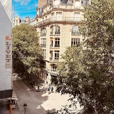 30 M Near Les Halles De Appartement Paris